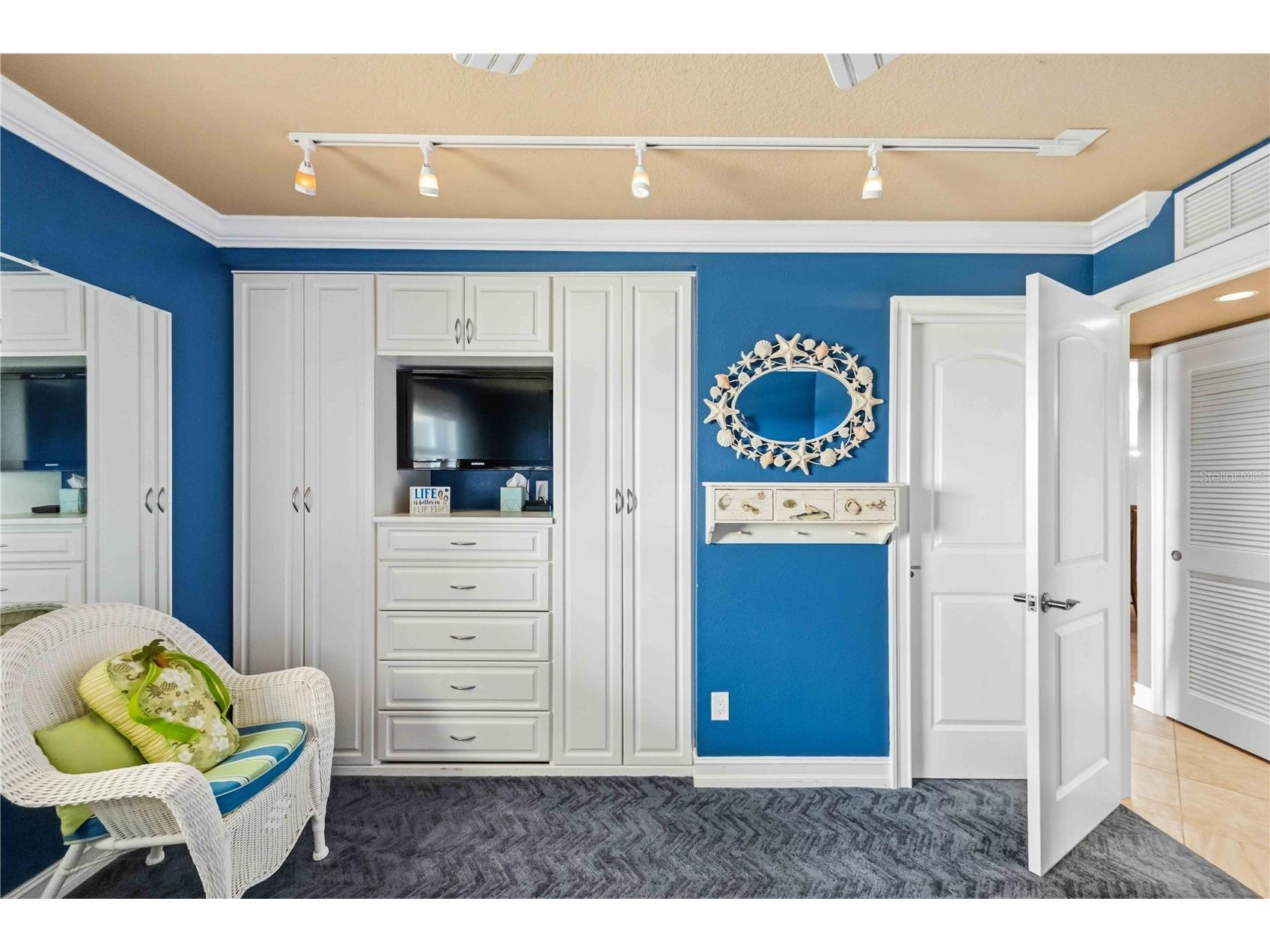 6140 Midnight Pass Road #606 Sarasota FL 34242 A4694184 image37