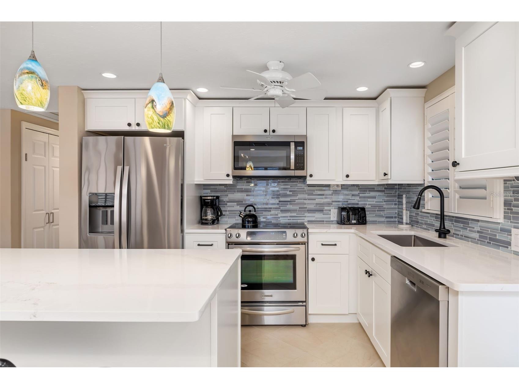 6140 Midnight Pass Road #A10 Sarasota FL 34242 - GULF OF AMERICA A4671897 image3