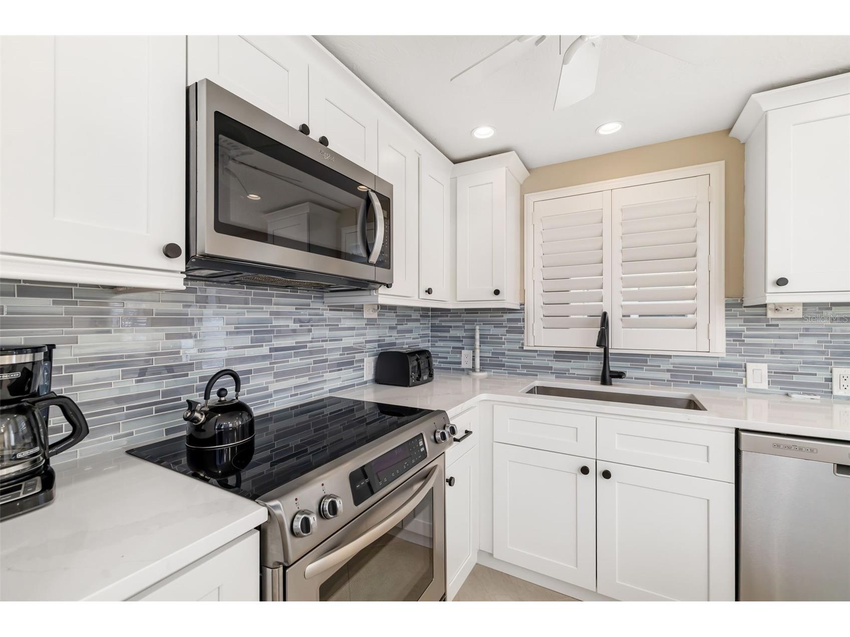 6140 Midnight Pass Road #A10 Sarasota FL 34242 - GULF OF AMERICA A4671897 image5