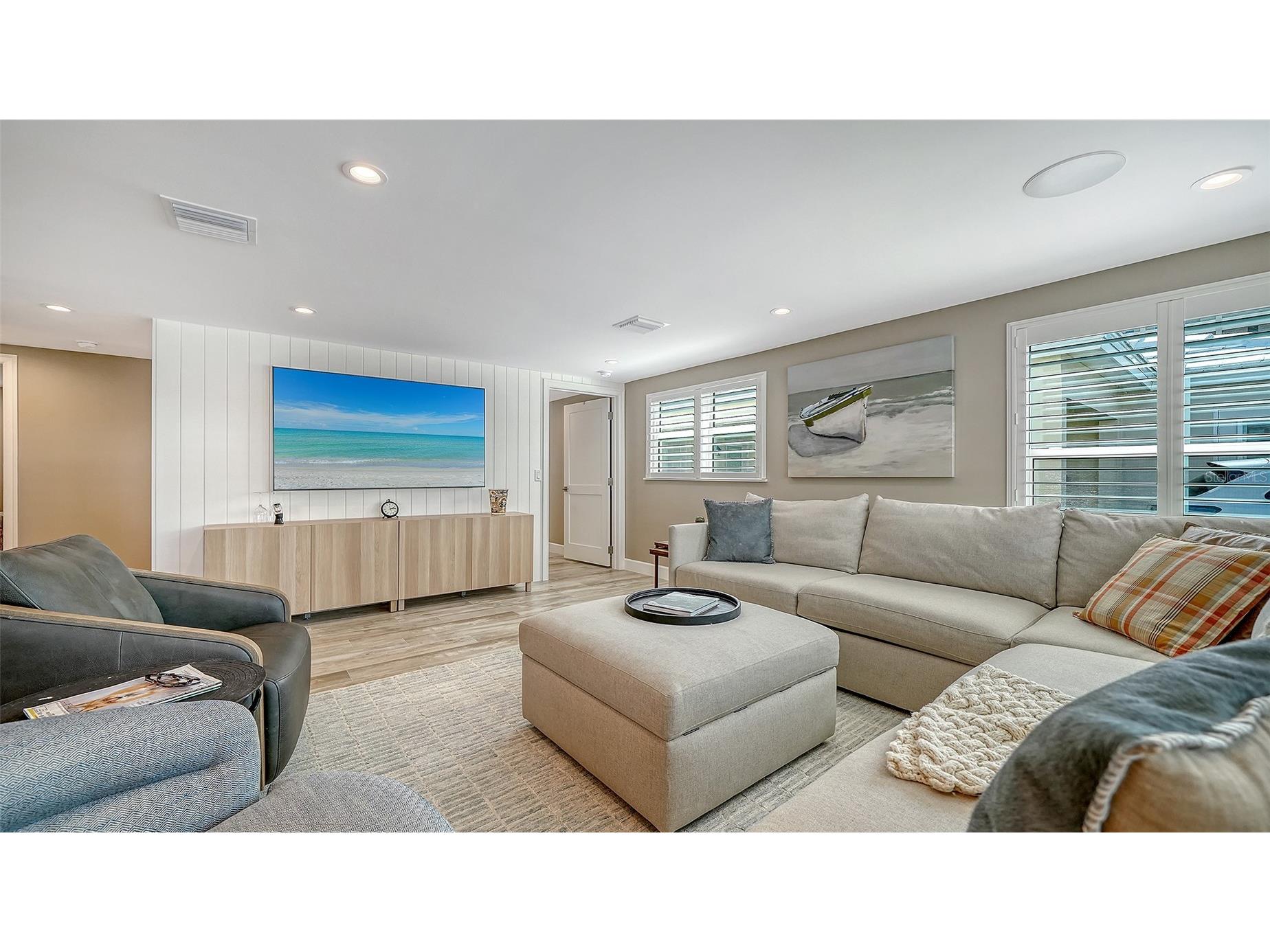 6140 Midnight Pass Road #B6 Sarasota FL 34242 A4682734 image12