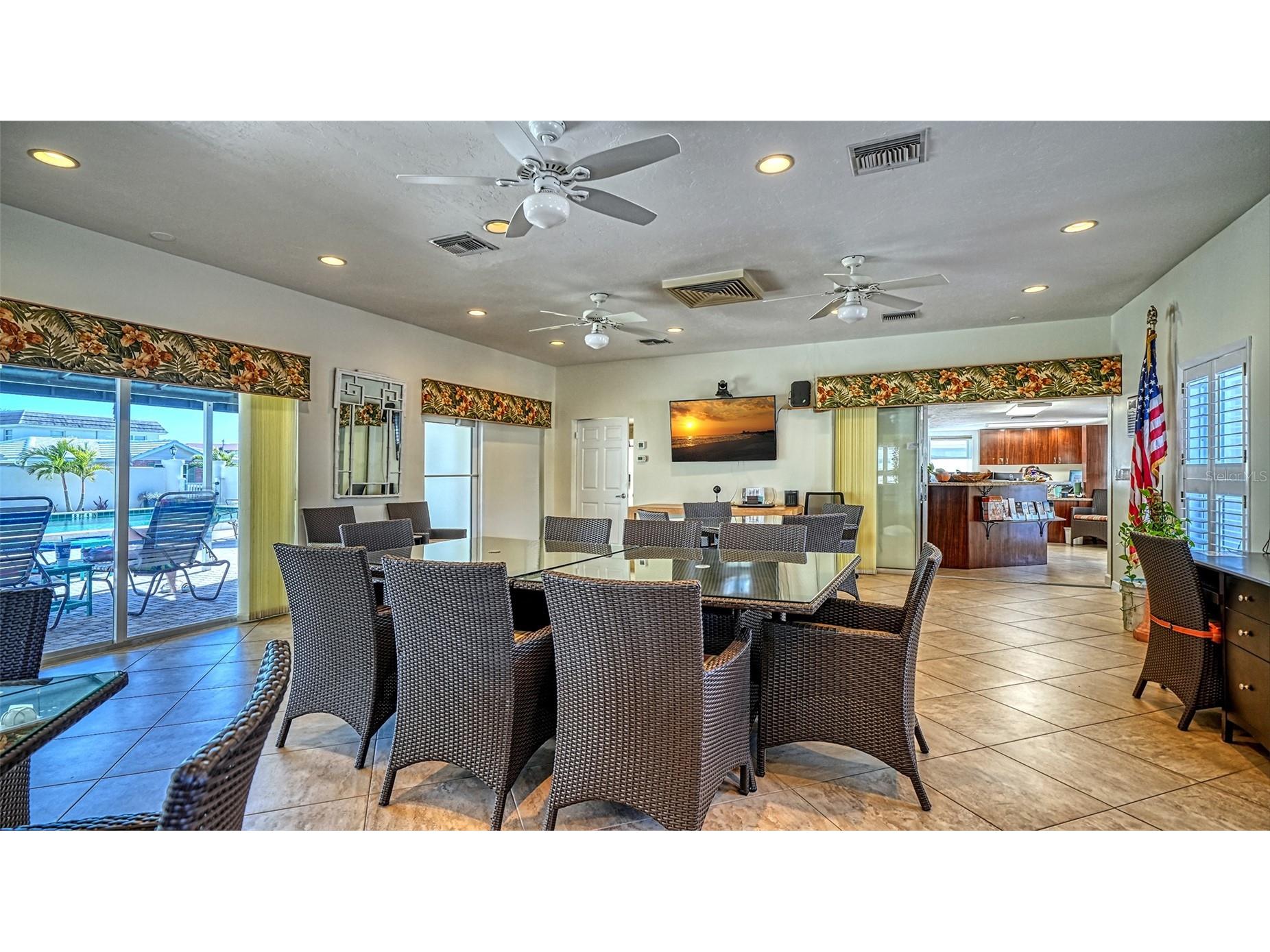 6140 Midnight Pass Road #C-2 Sarasota FL 34242 A4688739 image21