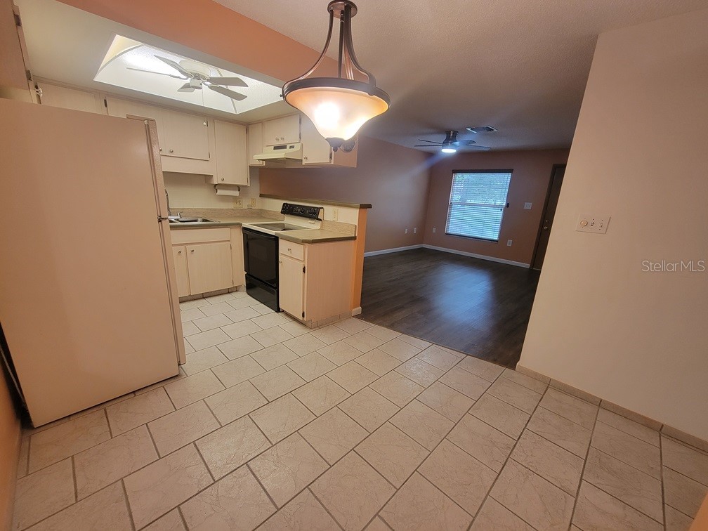 6141 Chesham Drive #8 New Port Richey FL 34653 W7885744 image6