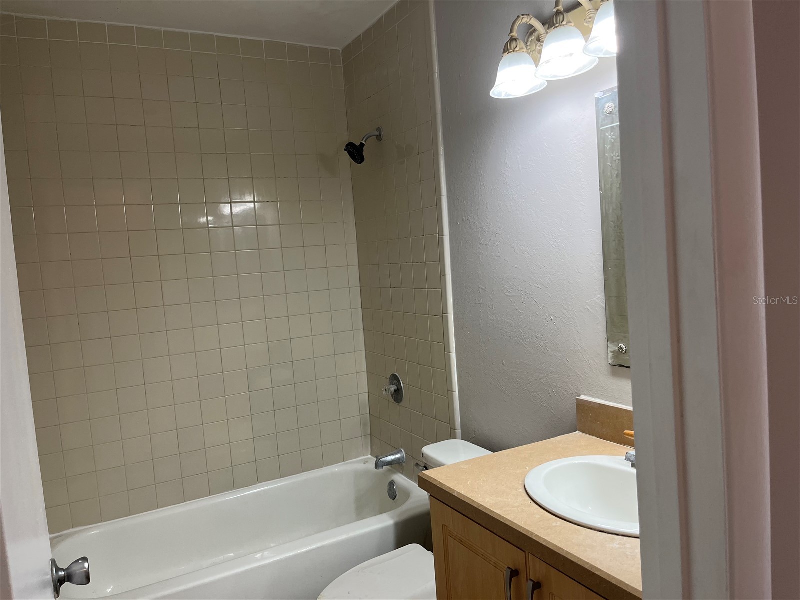 6142 Peregrine Avenue #13D Orlando FL 32819 O6413012 image7