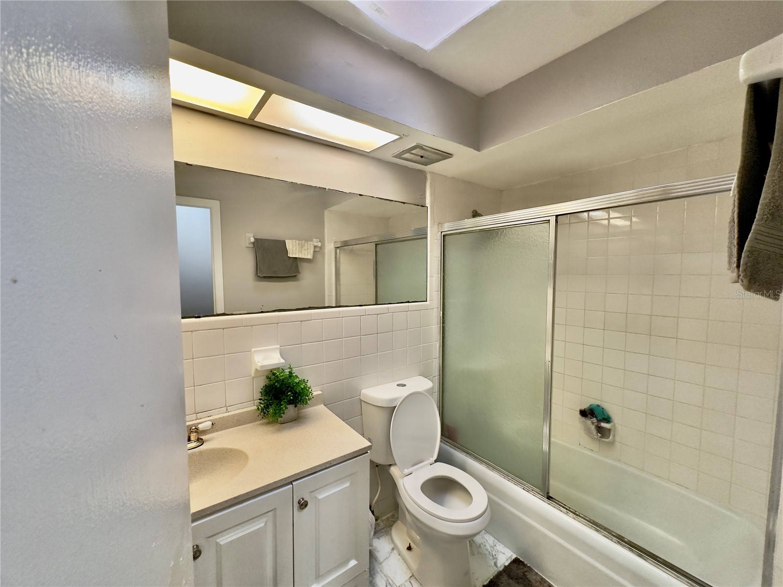 6142 Tebbetts Drive Orlando FL 32808 O6389928 image12