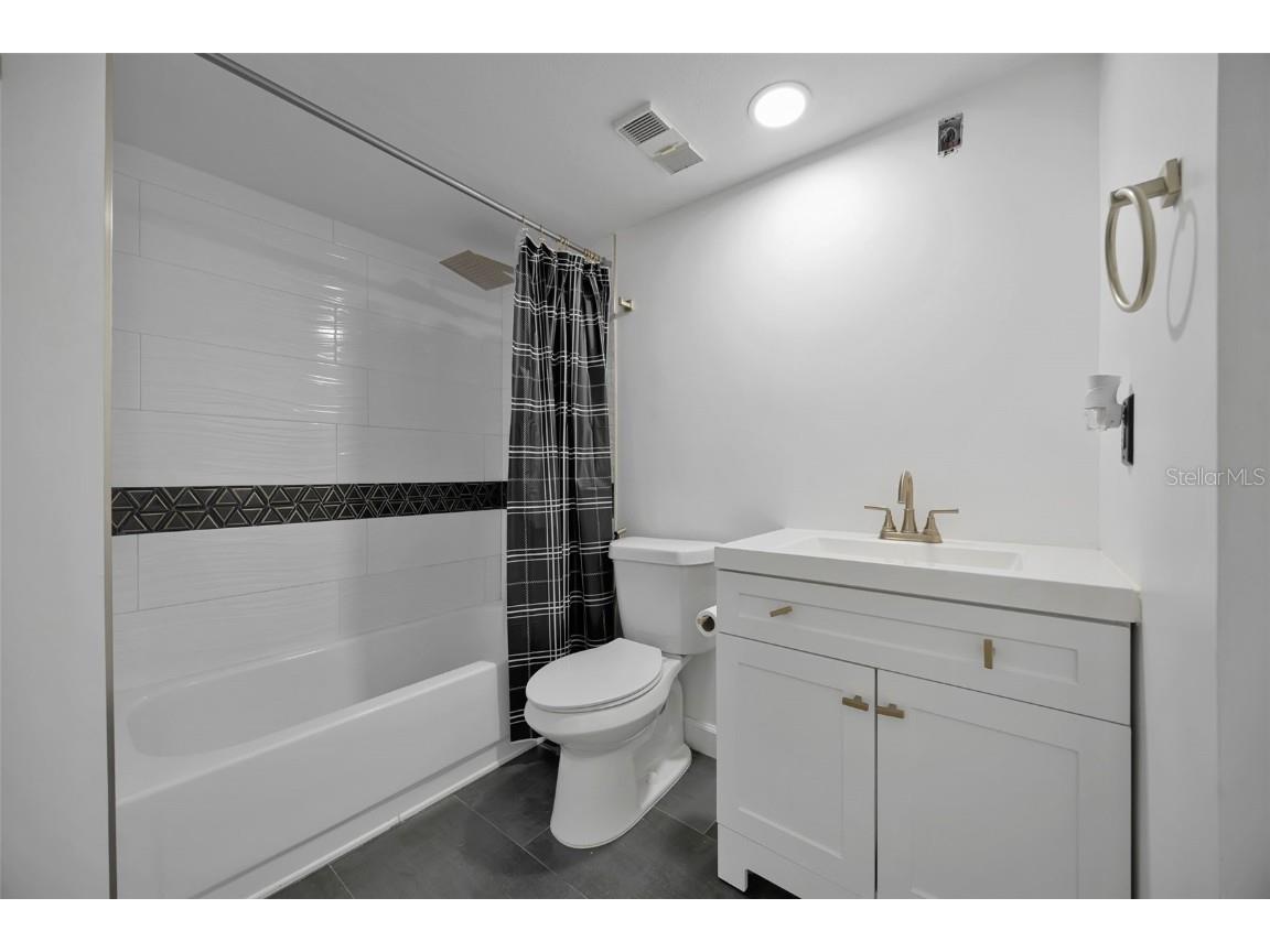 6142 Westgate Drive #204 Orlando FL 32835 O6298632 image17