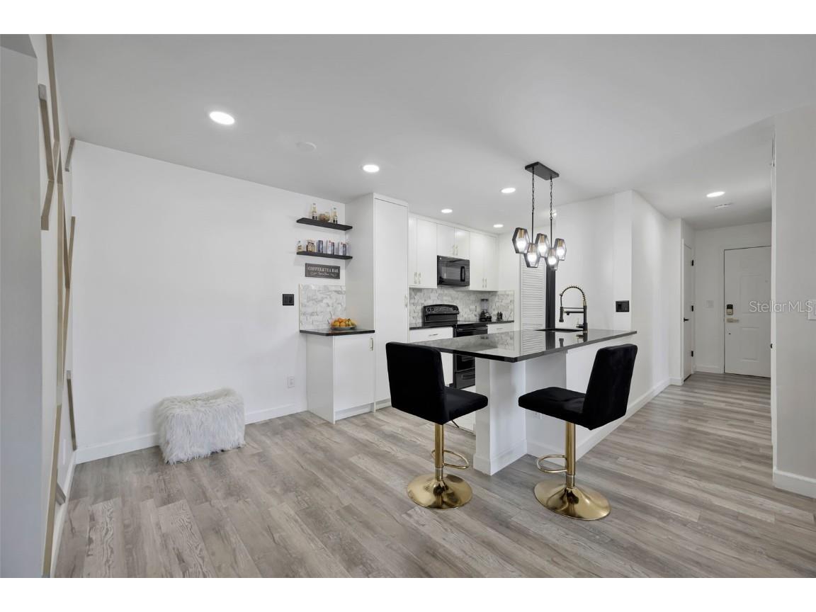 6142 Westgate Drive #204 Orlando FL 32835 O6298632 image4