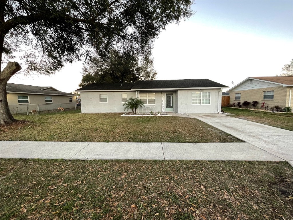 6144 17th Street Zephyrhills FL 33542 G5065091 image1