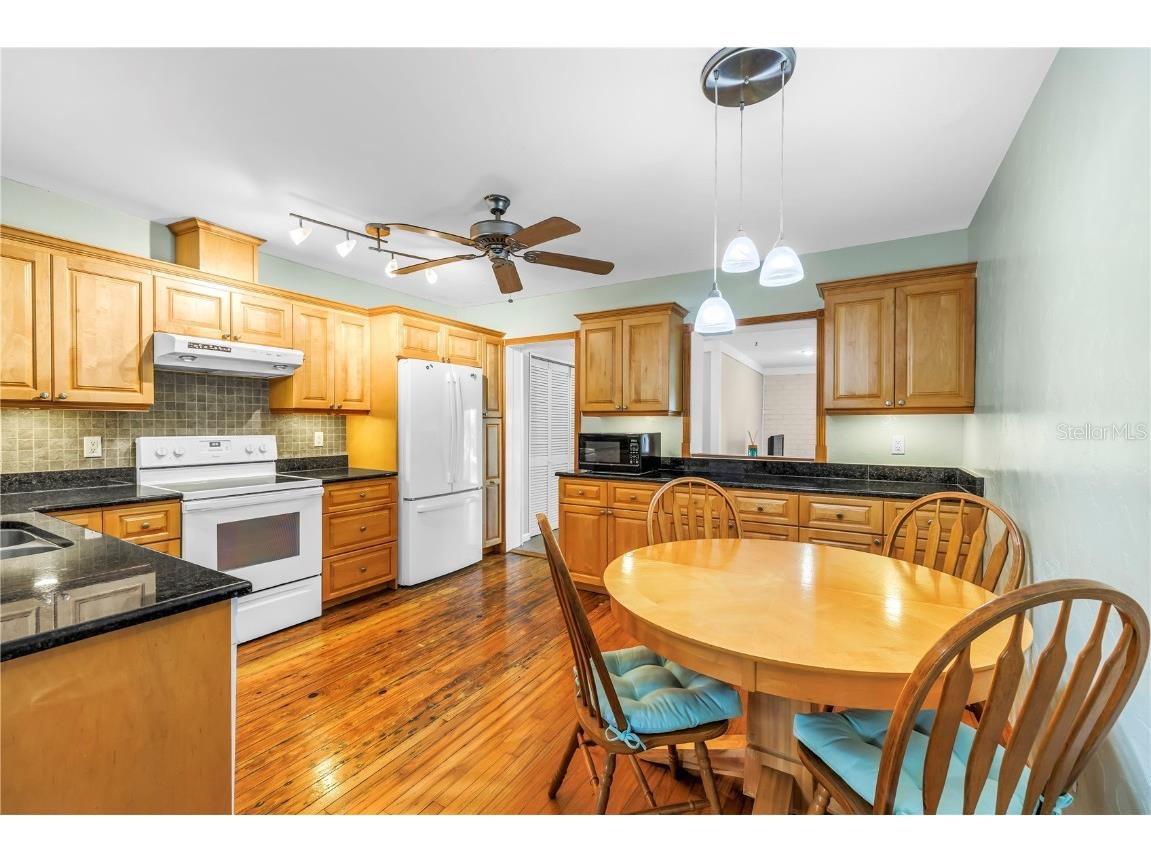 6144 2nd Avenue N Saint Petersburg FL 33710 TB8439205 image10