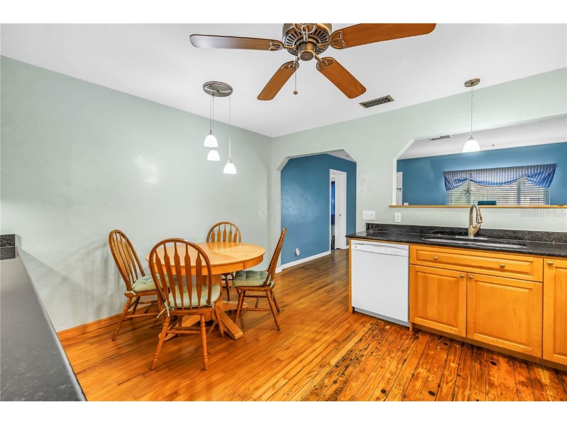 6144 2nd Avenue N Saint Petersburg FL 33710 TB8439205 image12