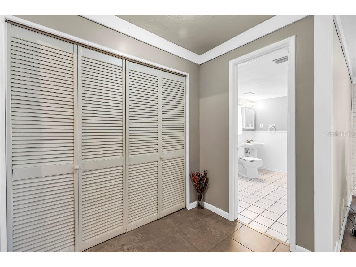 6144 2nd Avenue N Saint Petersburg FL 33710 TB8439205 image18