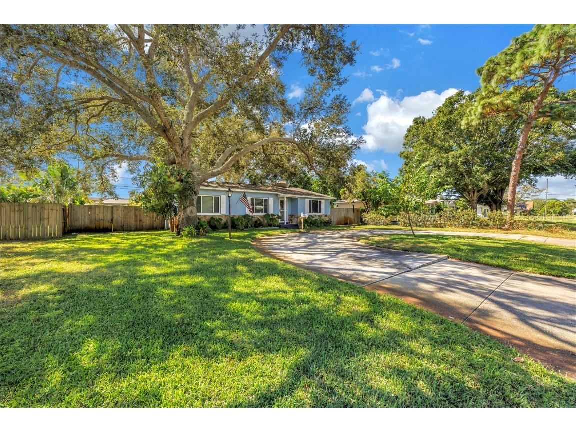 6144 2nd Avenue N Saint Petersburg FL 33710 TB8439205 image41