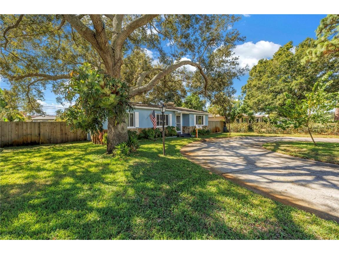 6144 2nd Avenue N Saint Petersburg FL 33710 TB8439205 image45