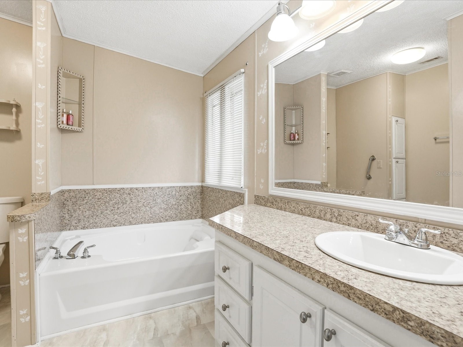 6144 Redwing Avenue Englewood FL 34224 C7525104 image18