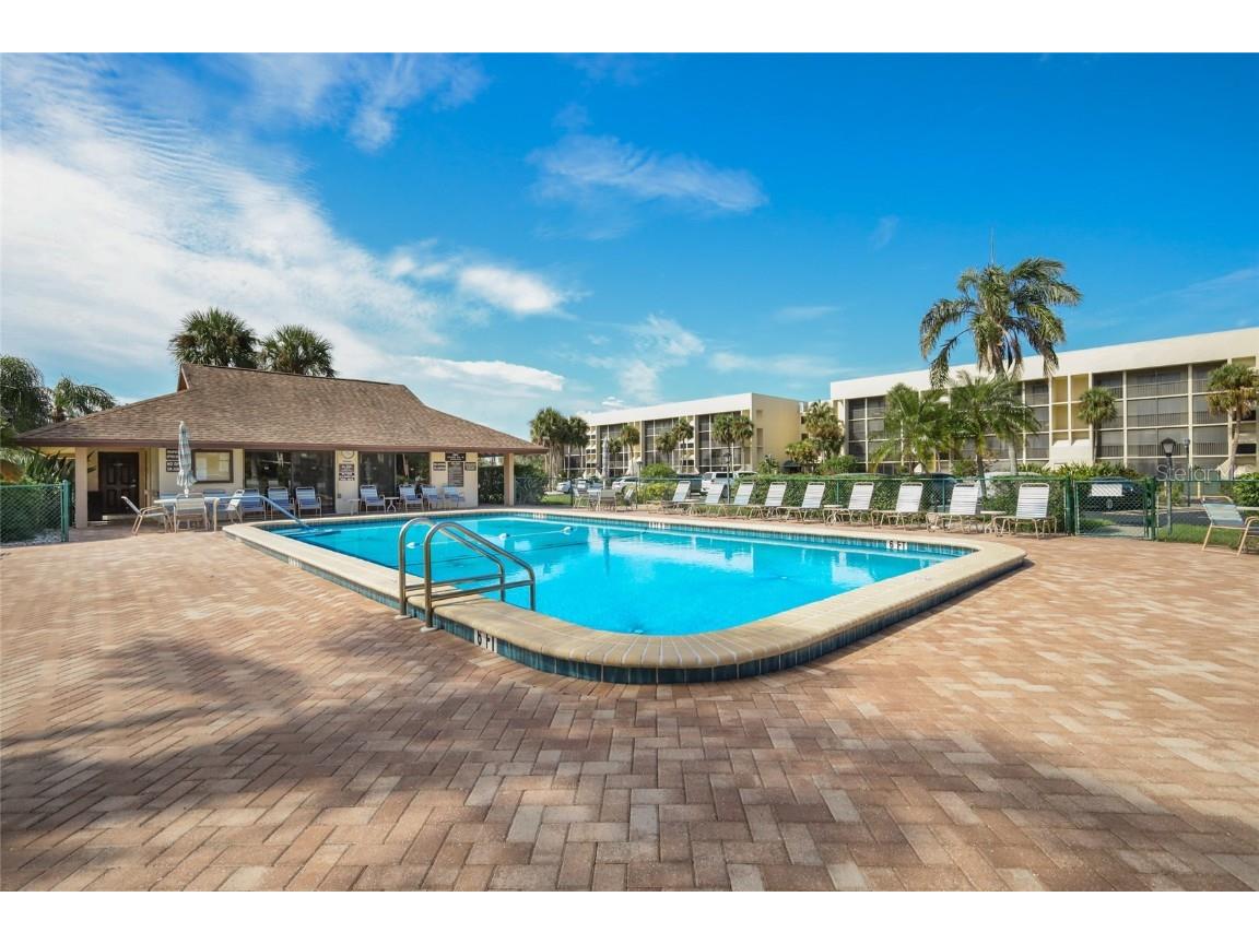 6145 43rd Street W #6145 Bradenton FL 34210 A4672525 image21