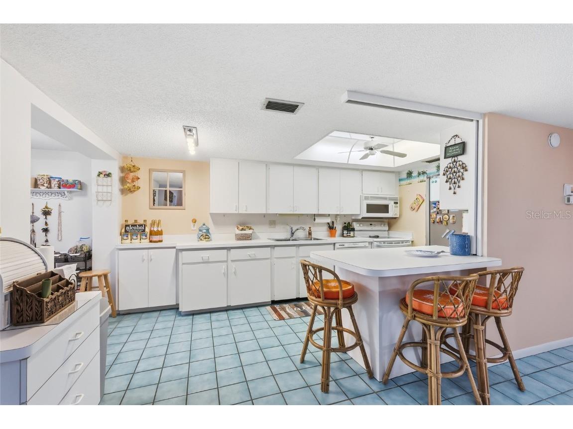 6145 43rd Street W #6145 Bradenton FL 34210 A4672525 image7