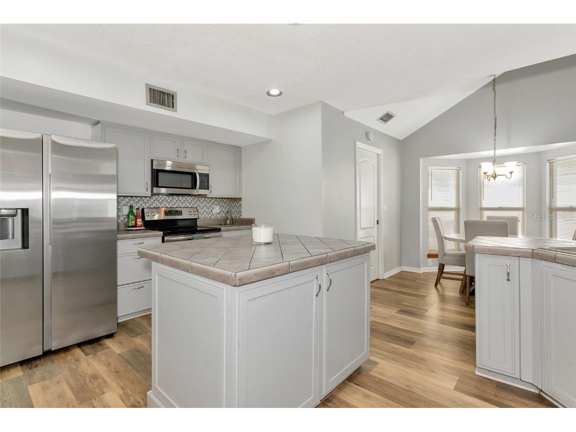 6145 Bonaventure Court Sarasota FL 34243 A4665362 image16