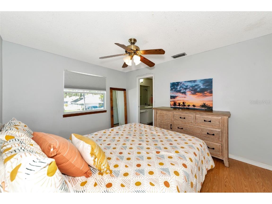 6145 Bonaventure Court Sarasota FL 34243 A4665362 image21