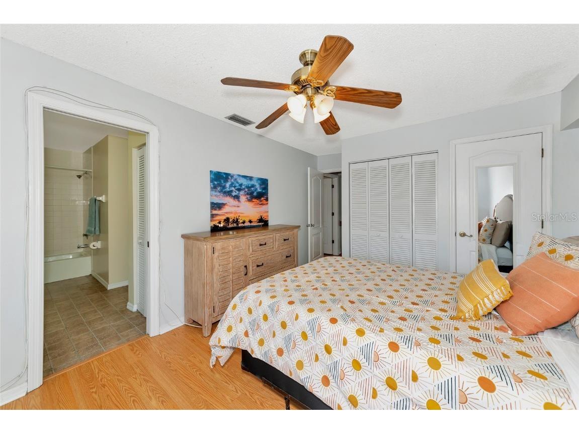 6145 Bonaventure Court Sarasota FL 34243 A4665362 image24