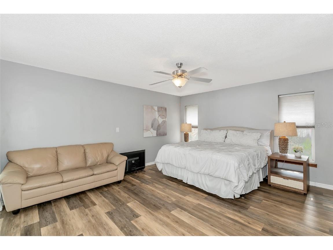 6145 Bonaventure Court Sarasota FL 34243 A4665362 image32