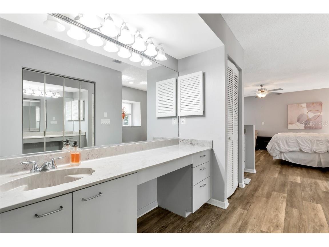 6145 Bonaventure Court Sarasota FL 34243 A4665362 image35