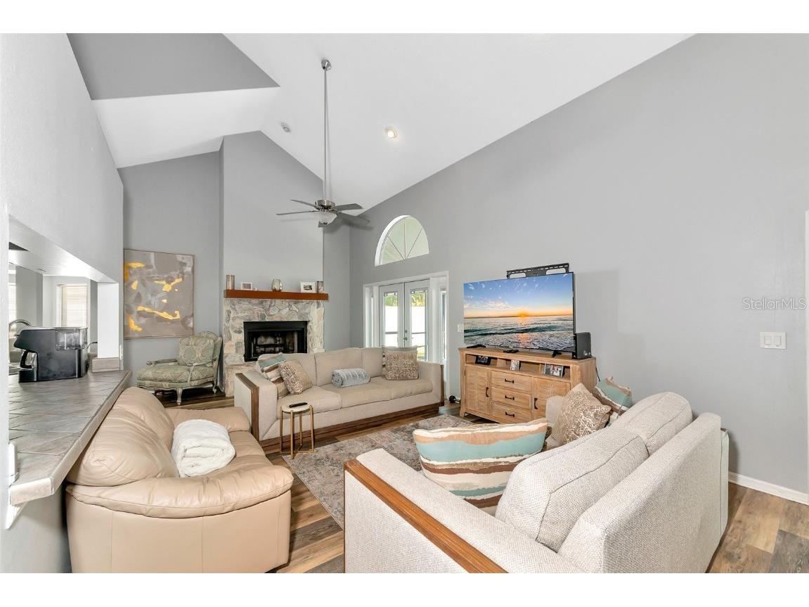 6145 Bonaventure Court Sarasota FL 34243 A4665362 image8