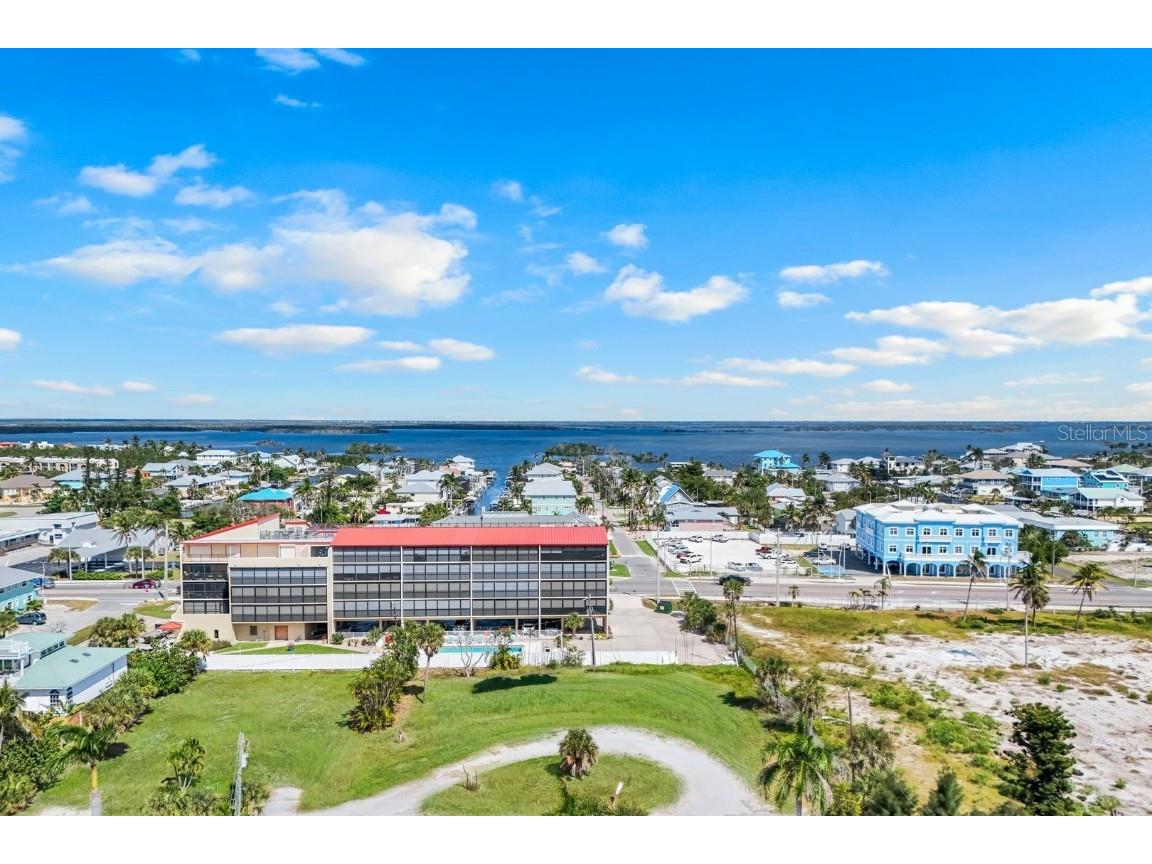 6145 Court Street Fort Myers Beach FL 33931 C7516796 image4