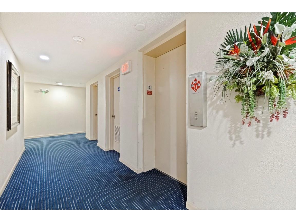 6145 Sun Boulevard #304 Saint Petersburg FL 33715 TB8300934 image4