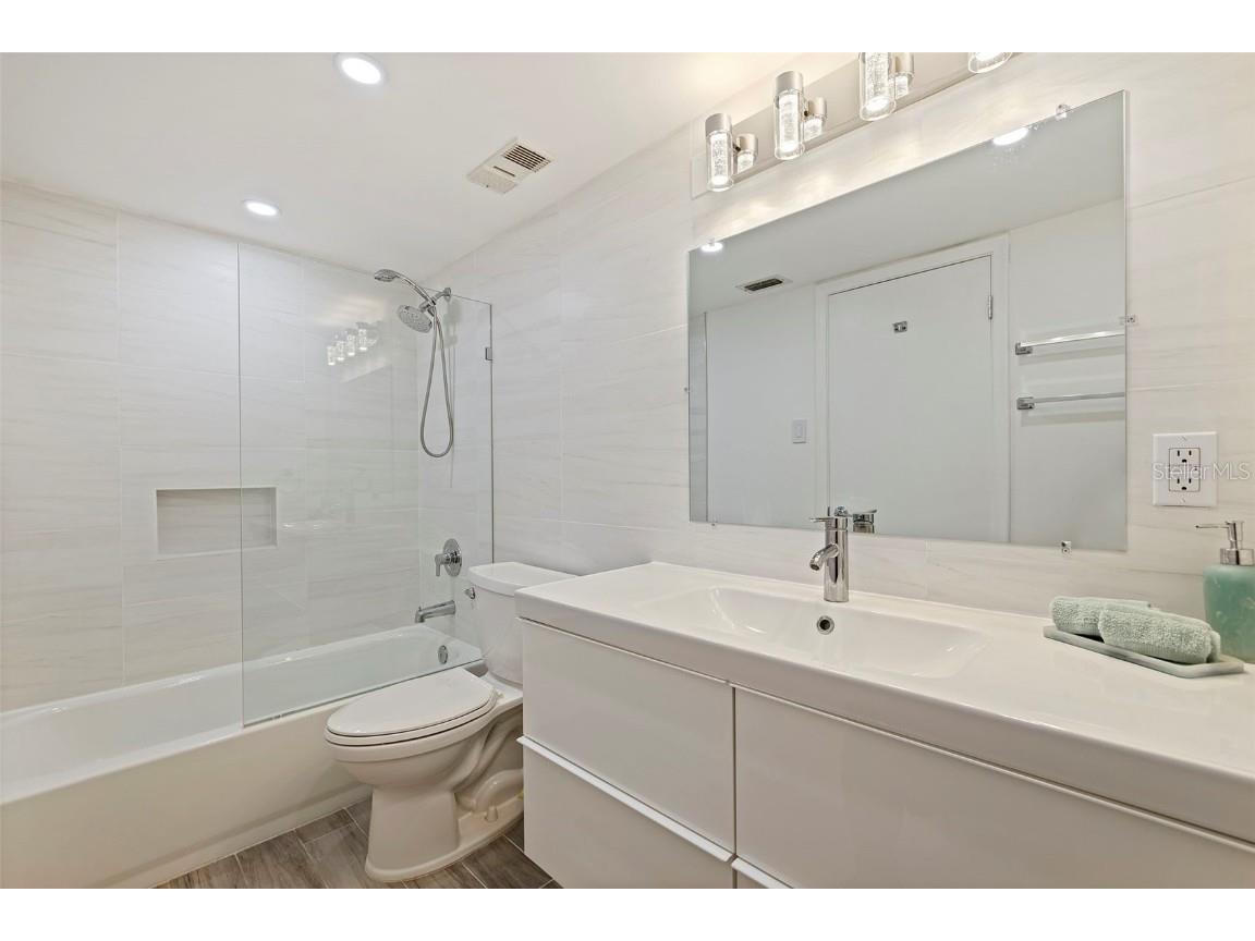 6145 Sun Boulevard #304 Saint Petersburg FL 33715 TB8300934 image8