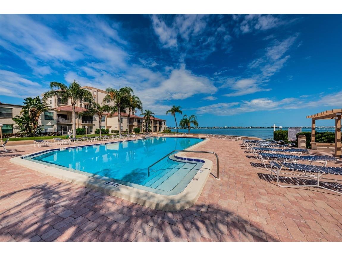 6145 Sun Boulevard #404 Saint Petersburg FL 33715 U8232334 image16