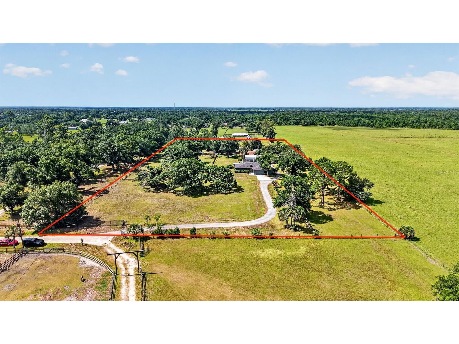 6147 Hupa Road Sarasota FL 34241 A4694256 image1