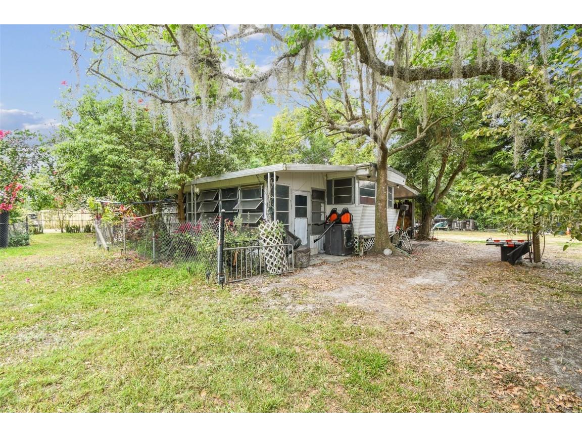 6147 Old Homeland Rd Bartow FL 33830 TB8381564 image1