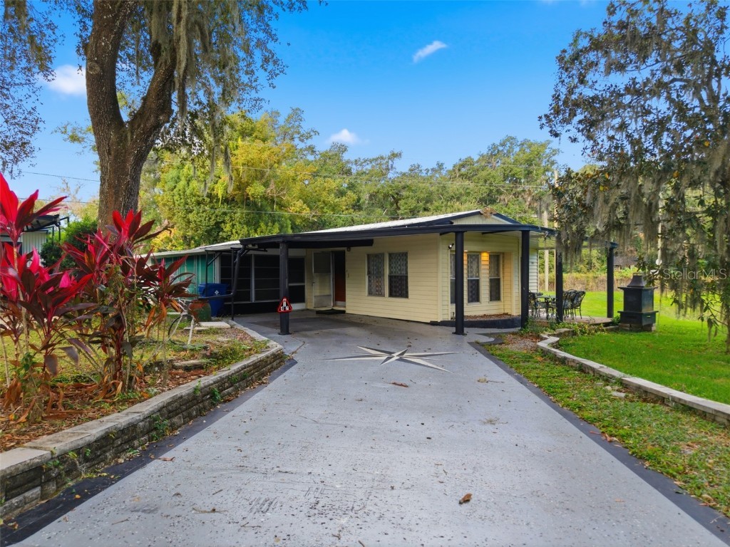 6147 Ridgewood Drive Zephyrhills FL 33542 TB8443585 image1