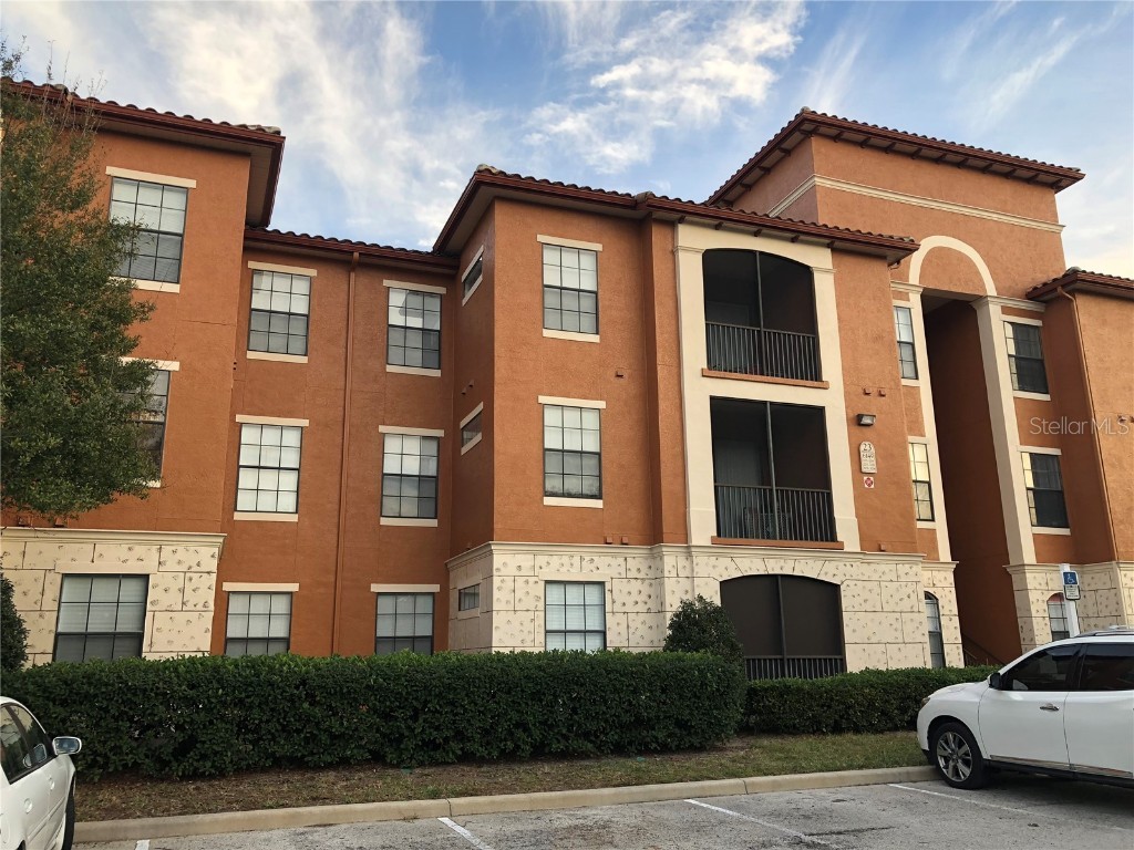 6149 Metrowest Boulevard #202 Orlando FL 32835 S5100203 image1