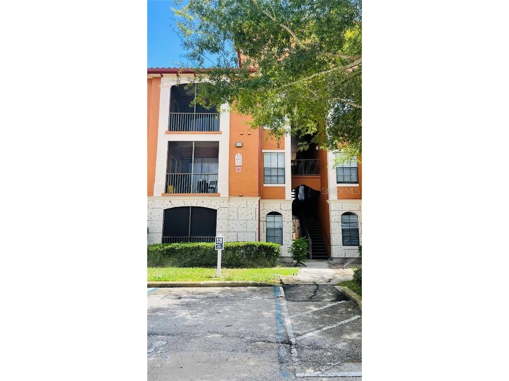 6149 Metrowest Boulevard #305 Orlando FL 32835 O6233759 image1