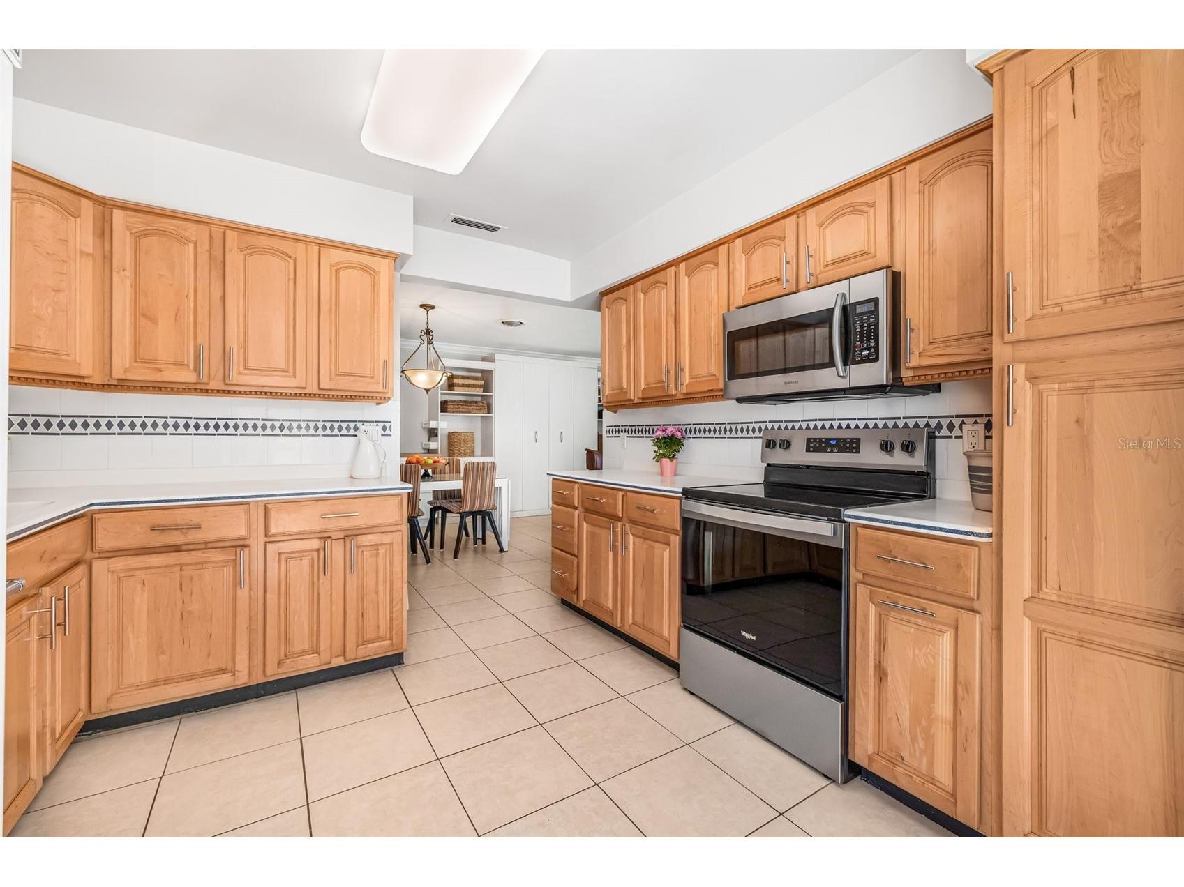615 10th Avenue NE #1 Saint Petersburg FL 33701 TB8469782 image18