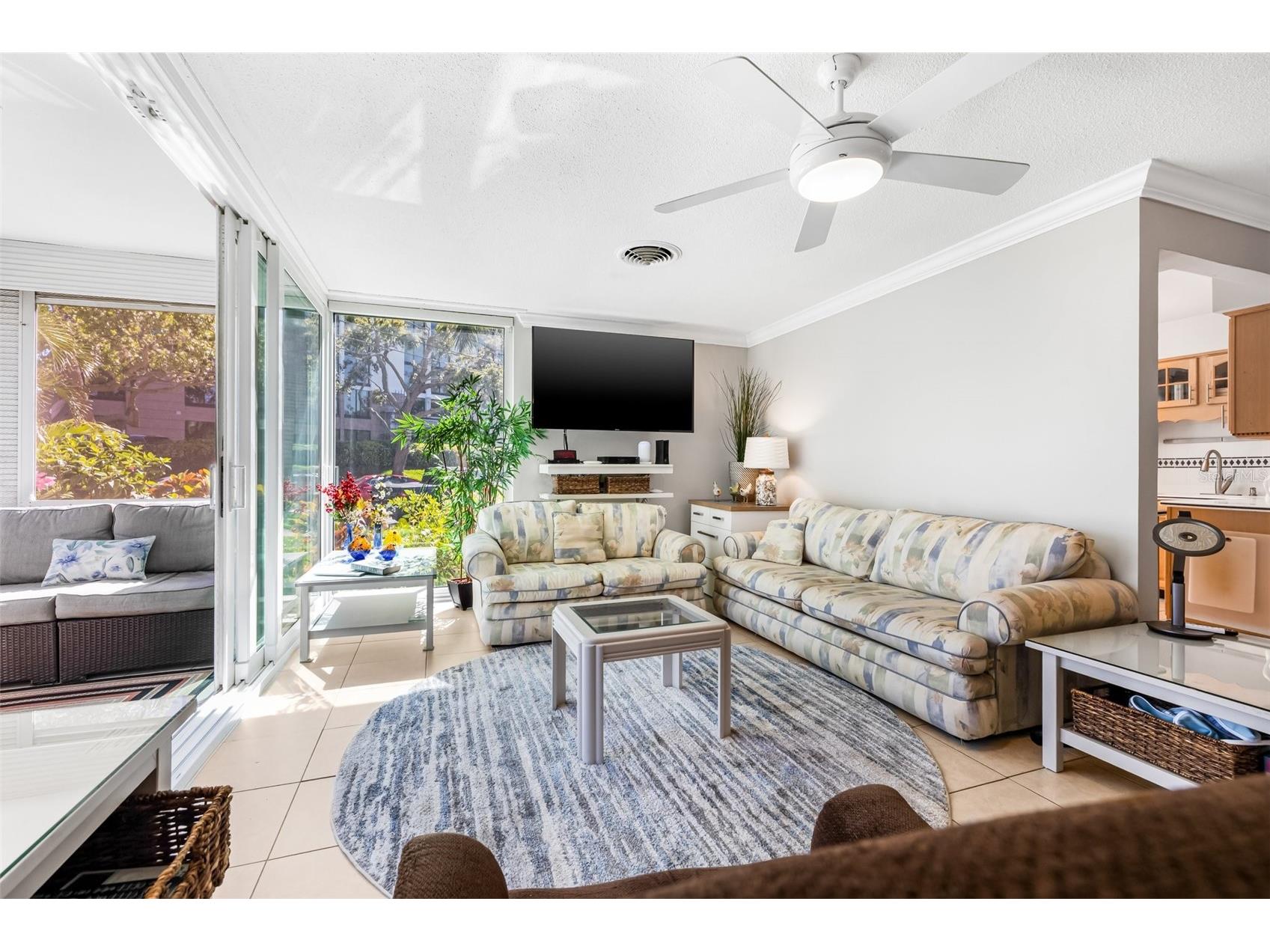615 10th Avenue NE #1 Saint Petersburg FL 33701 TB8469782 image4