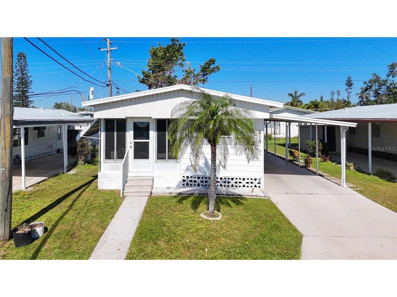 615 50th Avenue Drive W Bradenton FL 34207 A4630742 image1