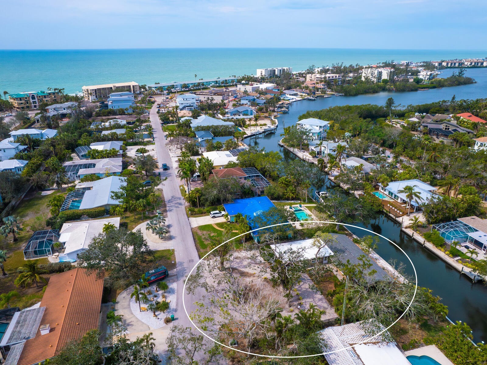 615 Buttonwood Drive Longboat Key FL 34228 - CRANE'S BAYOU/SARASOTA BAY A4673335 image2