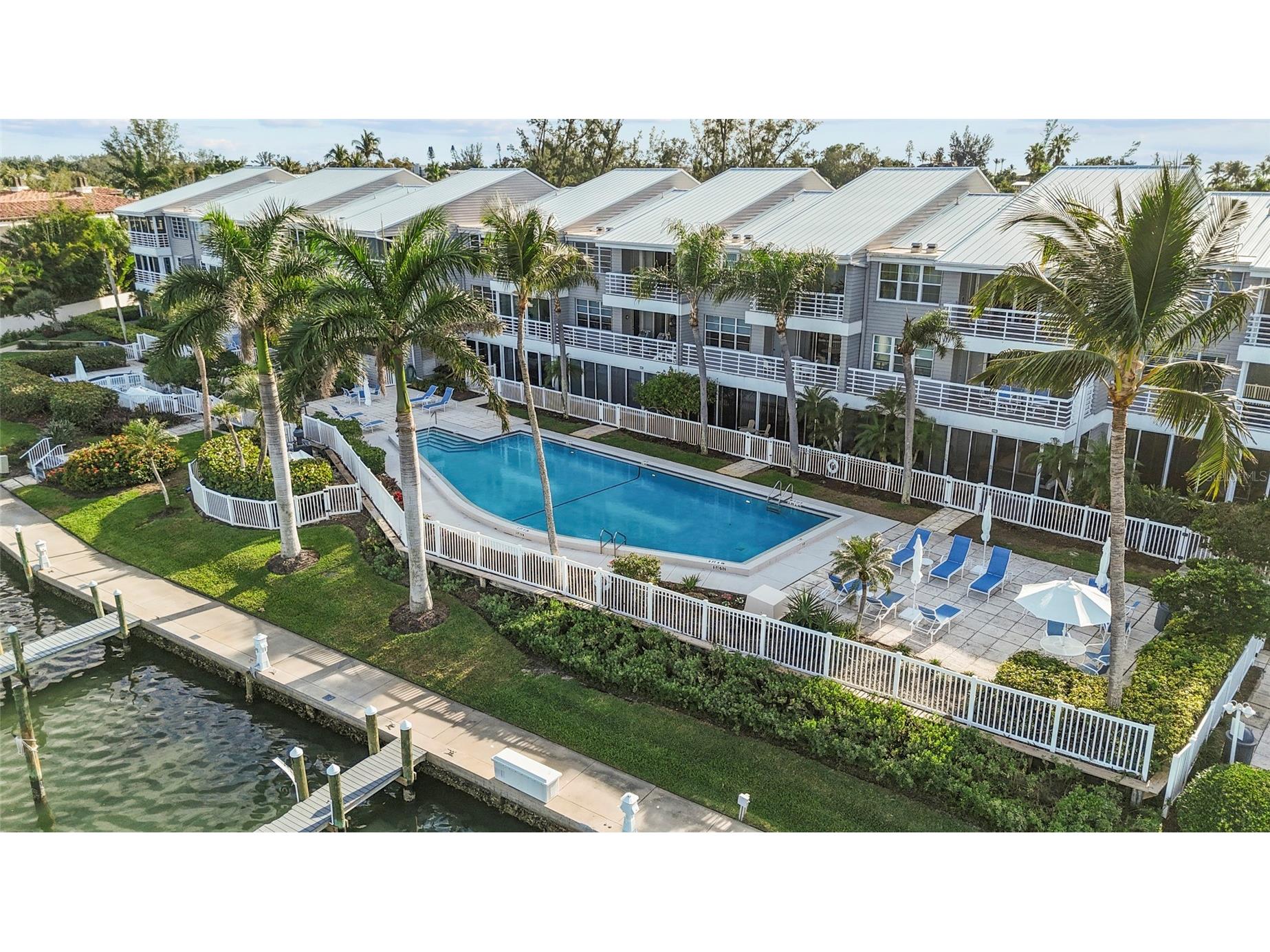 615 Dream Island Place #105 Longboat Key FL 34228 - SARASOTA BAY A4689957 image1