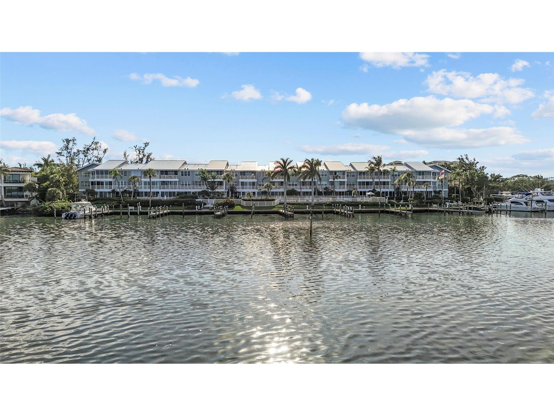 615 Dream Island Place #105 Longboat Key FL 34228 - SARASOTA BAY A4689957 image4