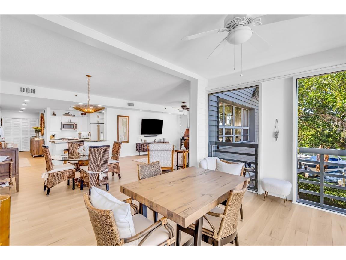 615 Dream Island Place #201 Longboat Key FL 34228 A4668491 image16