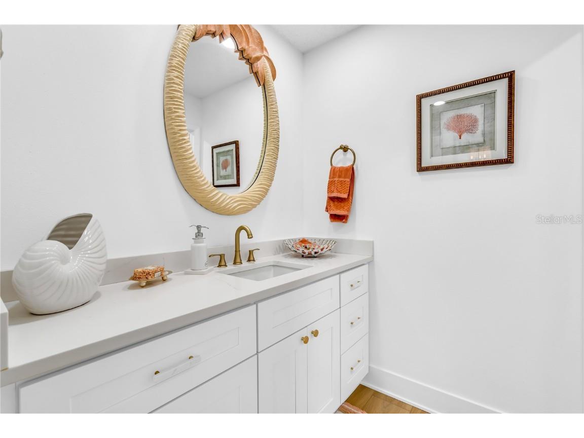 615 Dream Island Place #201 Longboat Key FL 34228 A4668491 image27