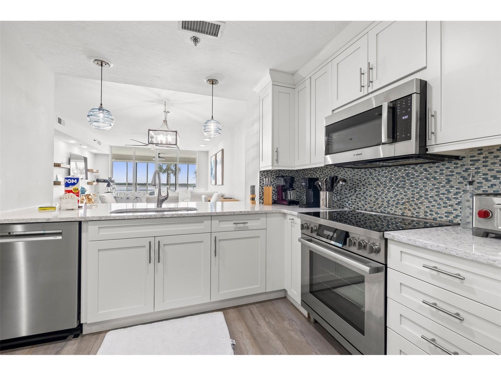 615 Dream Island Place #210 Longboat Key FL 34228 TB8503989 image3