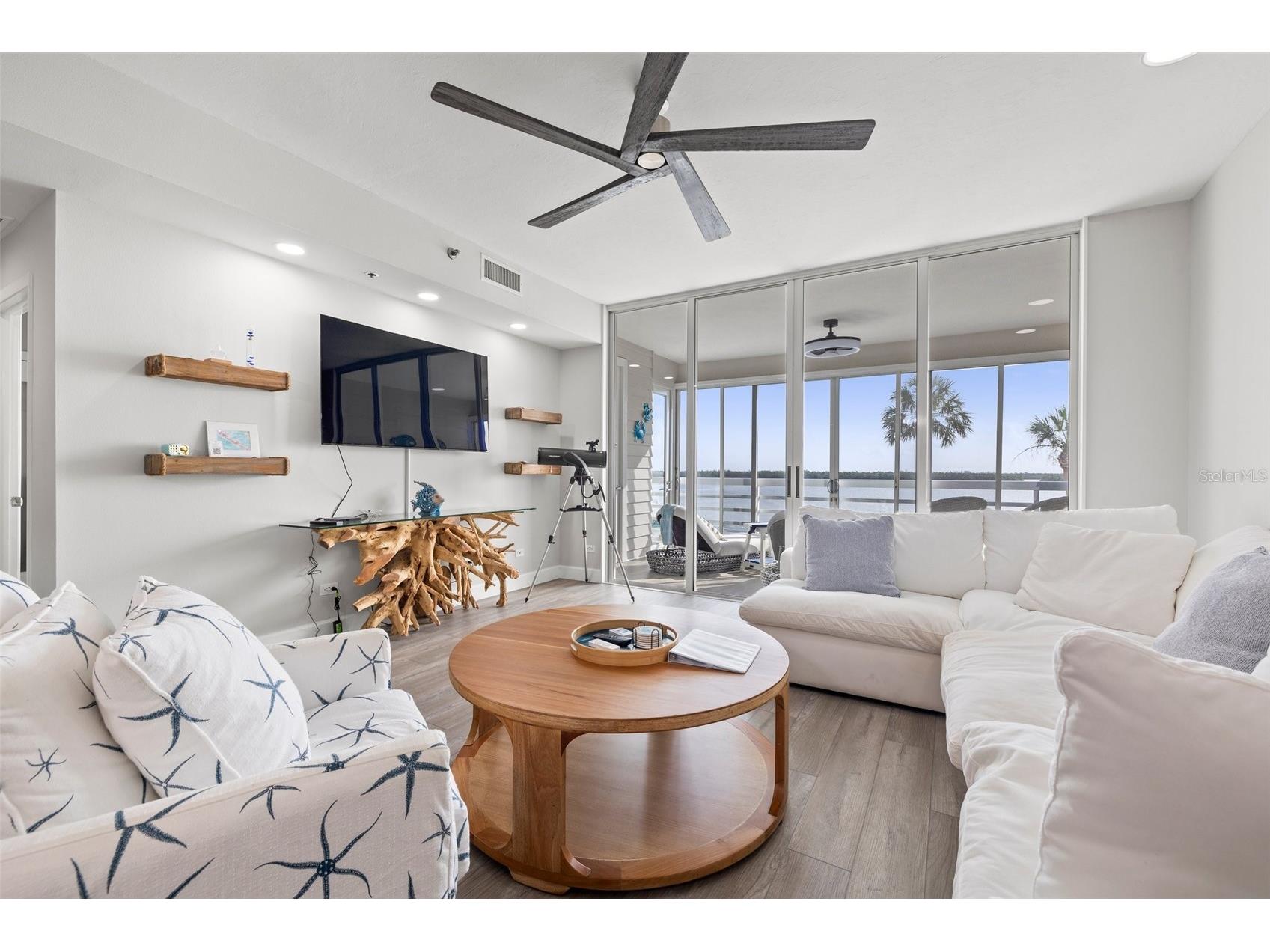 615 Dream Island Place #210 Longboat Key FL 34228 TB8503989 image7