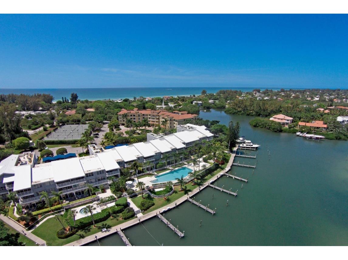 615 Dream Island Road #102 Longboat Key FL 34228 - SARASOTA BAY A4555370 image1
