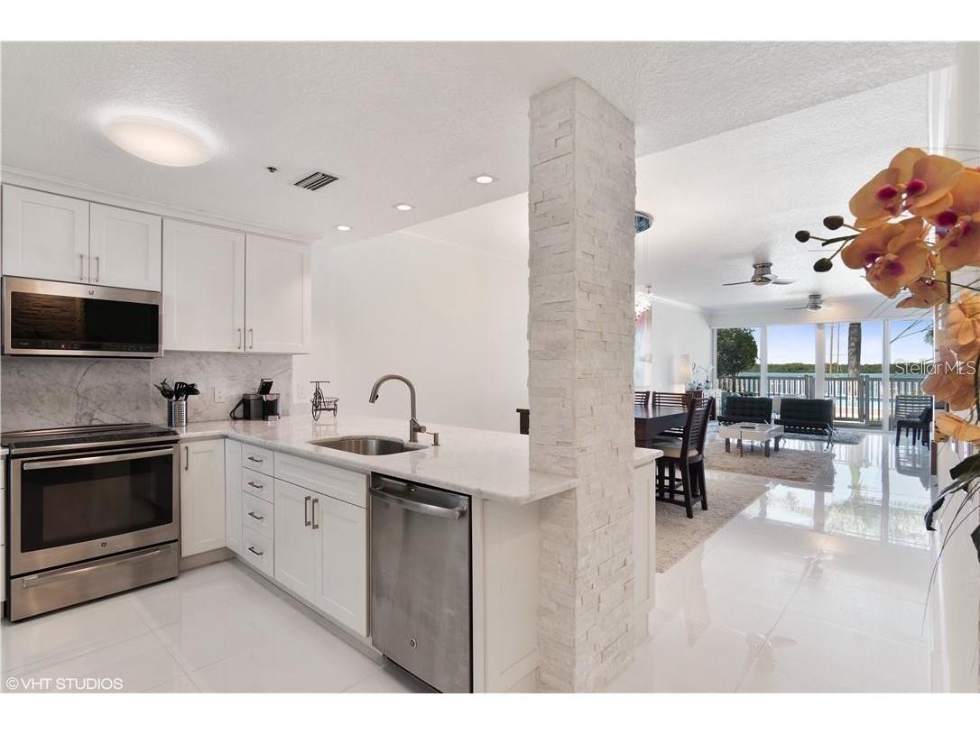 615 Dream Island Road #107 Longboat Key FL 34228 O6395609 image5
