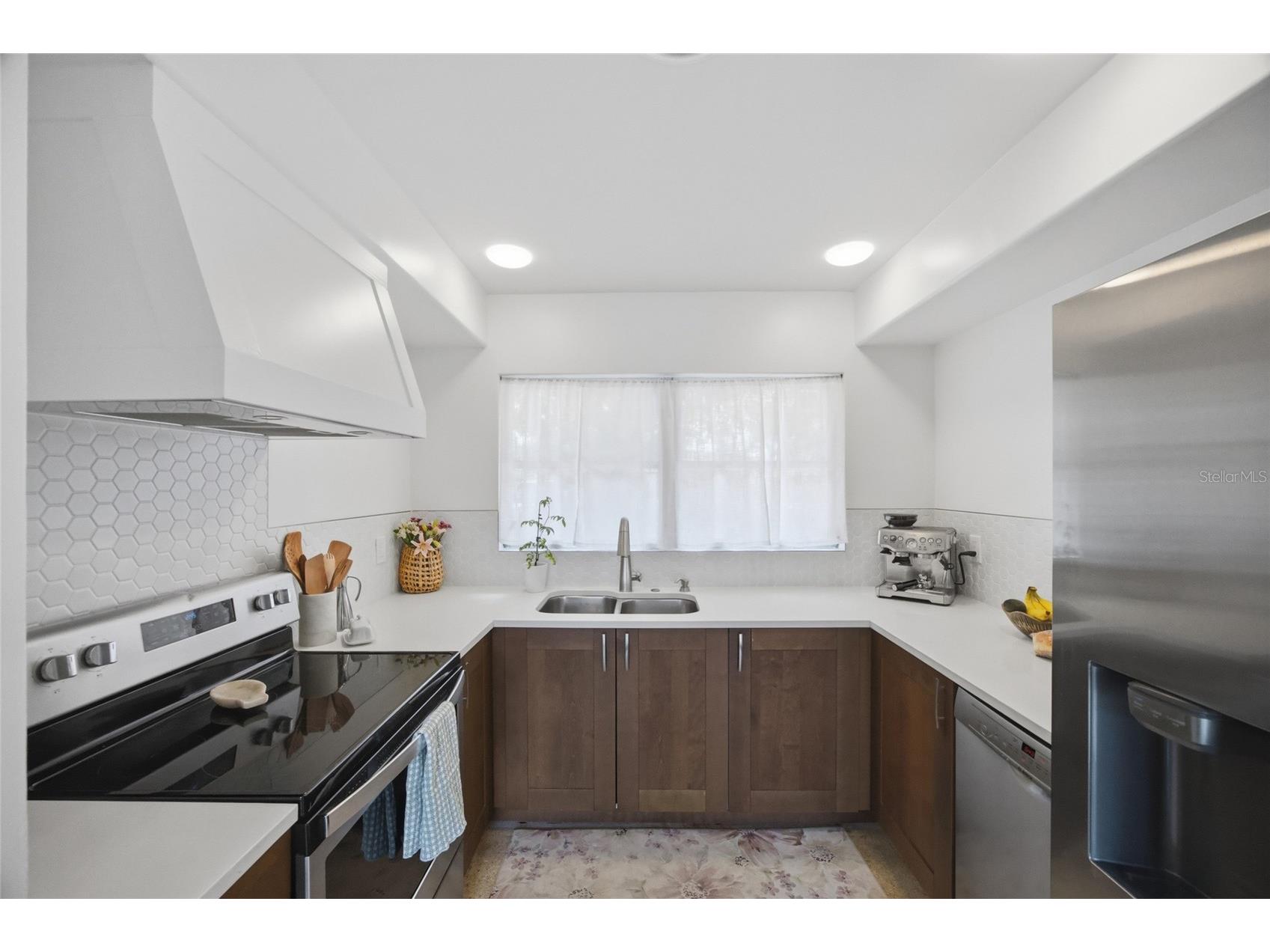 615 Fontana Lane Bradenton FL 34209 TB8492828 image4