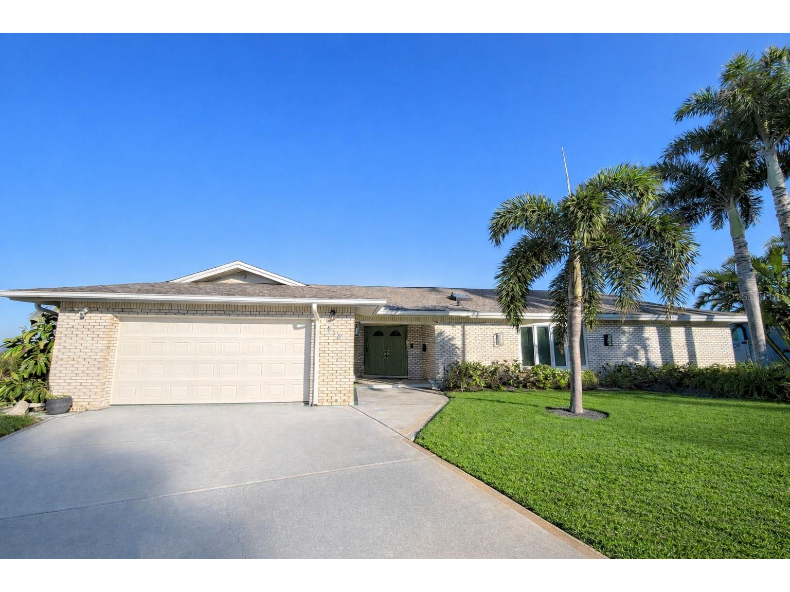 615 Harbor Island Clearwater Beach FL 33767 TB8471006 image2