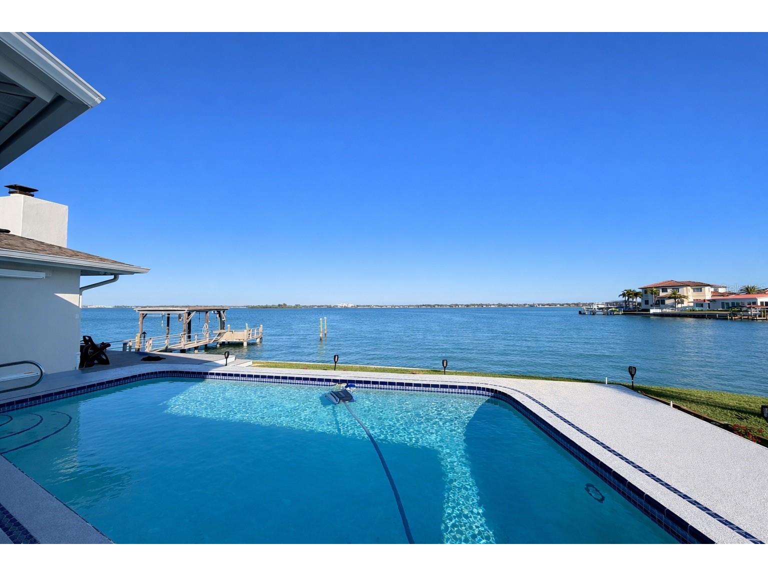 615 Harbor Island Clearwater Beach FL 33767 TB8471006 image22