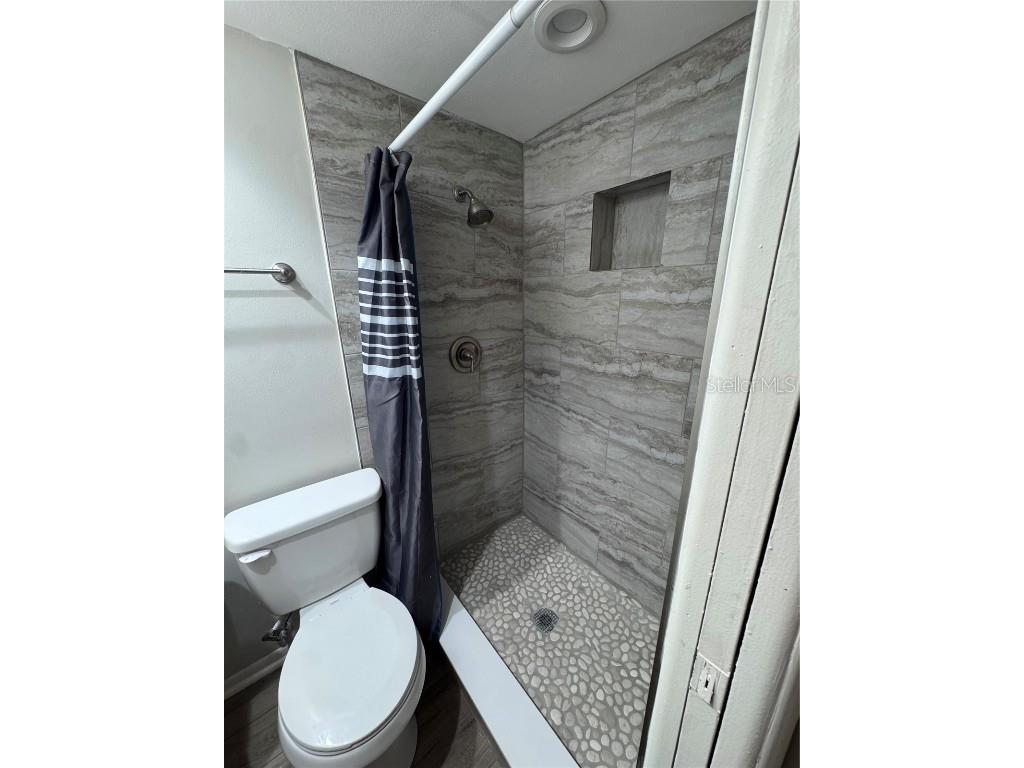 615 Heritage Lane Largo FL 33770 TB8452964 image9